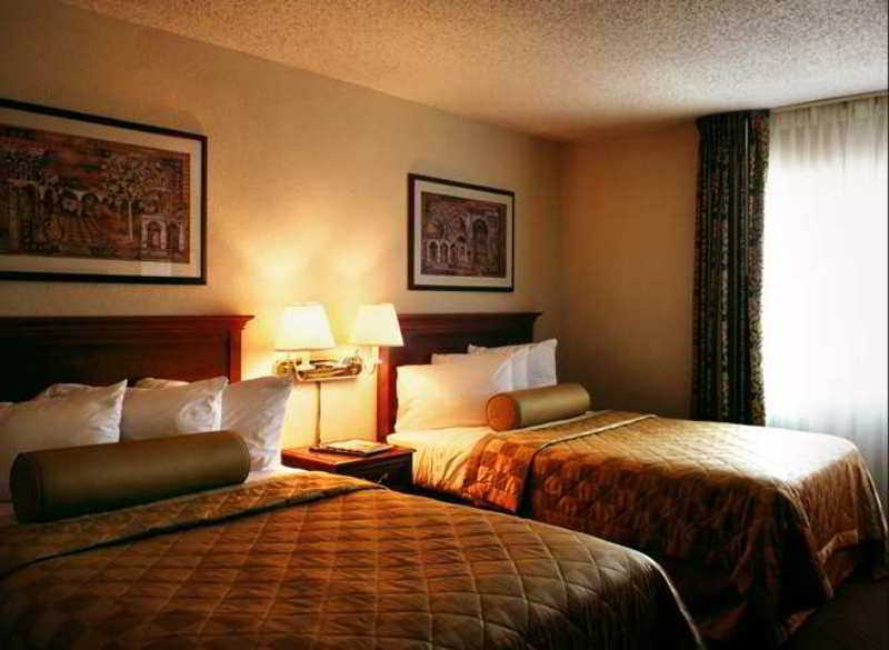 Embassy Suites By Hilton Dallas Near The Galleria Ruang foto
